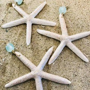 Set of 10 resin and recycled glass starfish ornaments